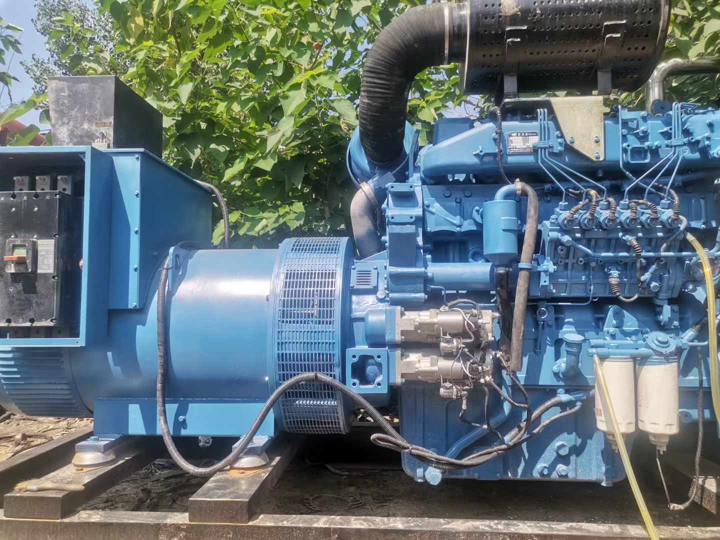 章贡详细说明降低 800kW 柴油发电机输出电流波动的方法